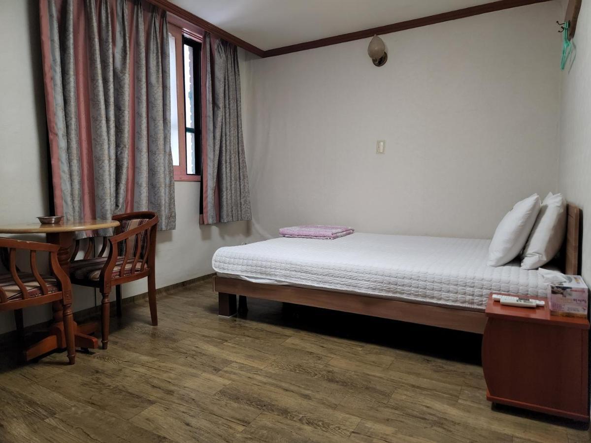 Daeho Motel Пусан Екстериор снимка